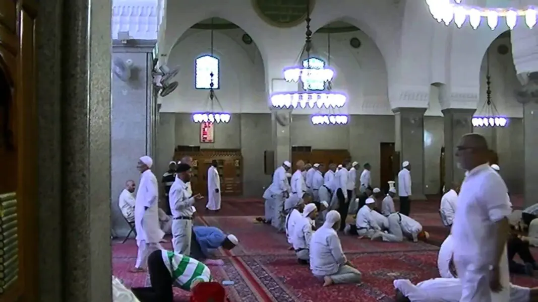 مسجد ققباء من الداخل