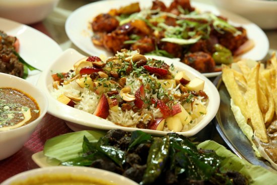 مطعم العائلي غراند هونز الهندي عربي