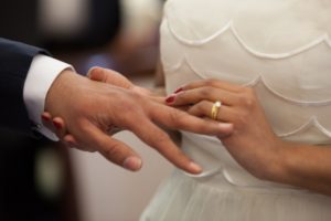 شروط زواج السعودية من خليجي