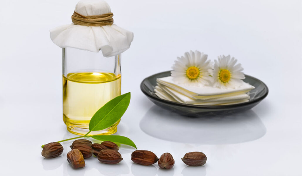 زيت الجوجوبا للشعر الجاف