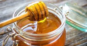 كيفية استخدام العسل لعلاج التهاب الحلق