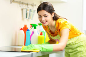 شروط استقدام عاملة منزلية للعزباء